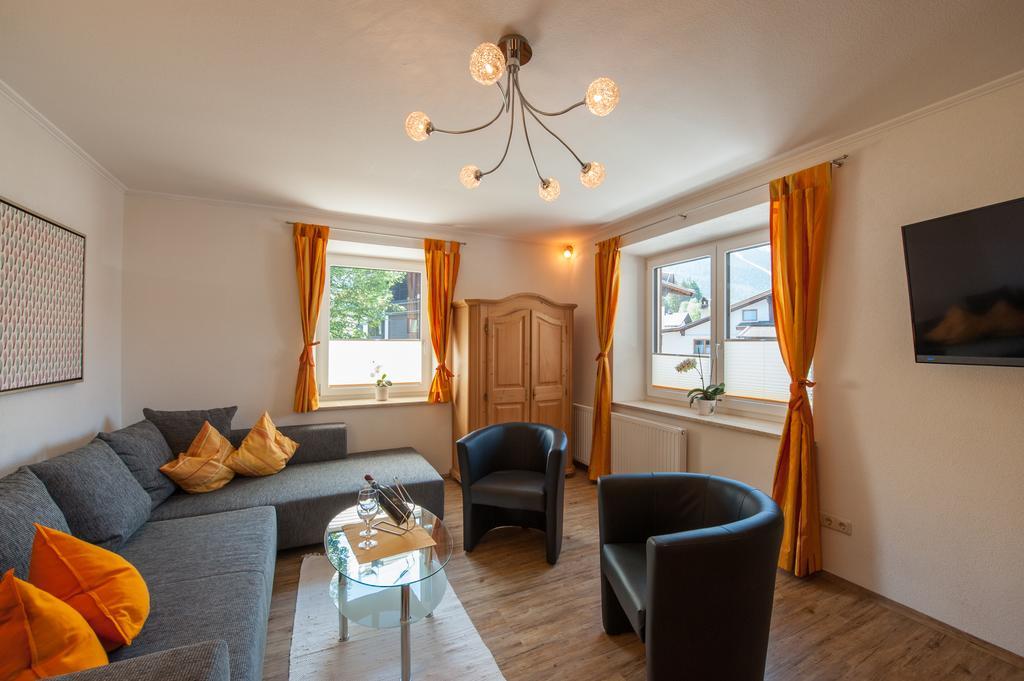 Appartements Al Castagno Ehrwald Exterior foto